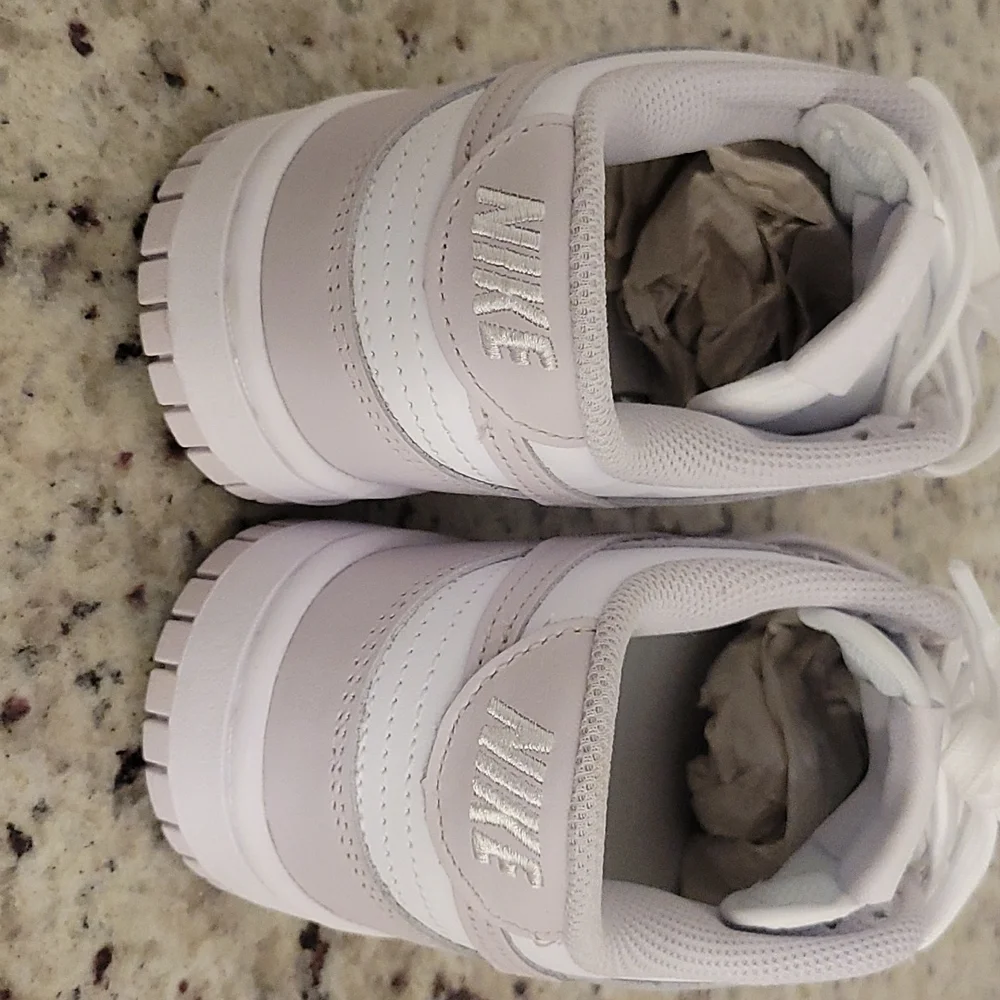 NIKE DUNK LOW White Venice Size 6 1/2  6.5 Women's - Picture 5 of 8